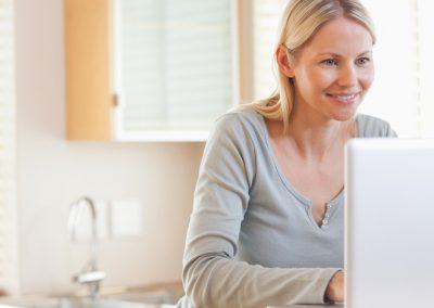 Consejos de supervivencia para las madres que trabajan en casa con niños